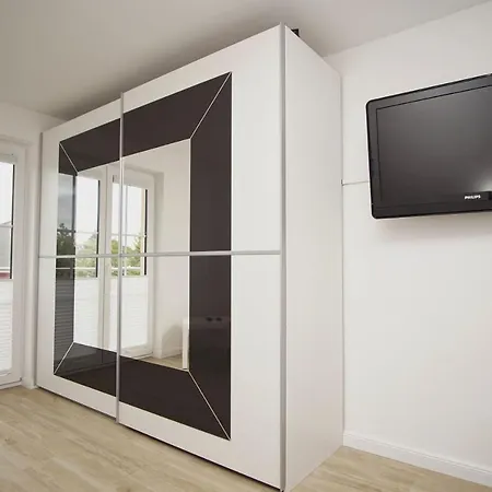 Nahe Dem Seglerhafen, Balkon, Eigene Sauna - Alte Fischfabrik Lauterbach 10 Apartment *