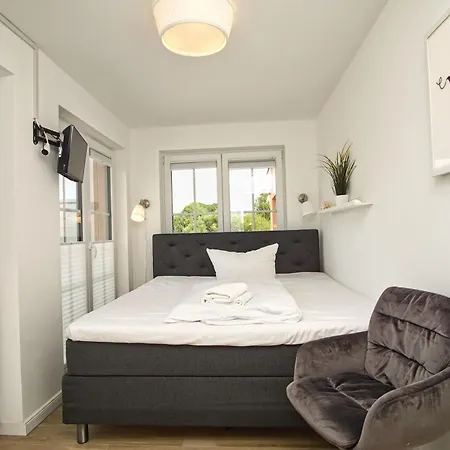 Apartment Nahe Dem Seglerhafen, Balkon, Eigene Sauna - Alte Fischfabrik Lauterbach 10 Putbus