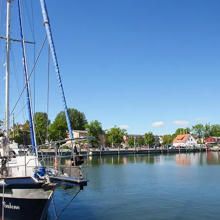 Nahe Dem Seglerhafen, Balkon, Eigene Sauna - Alte Fischfabrik Lauterbach 10 Apartment Putbus